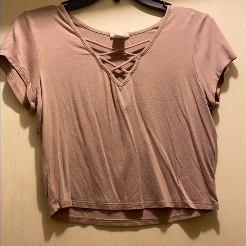 ‼️ cream colored crop top